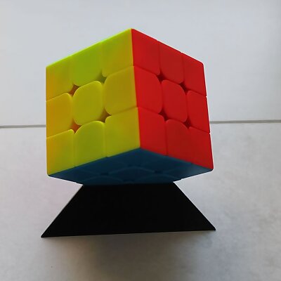 Rubiks Cube stand vase mode