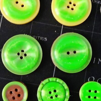 Simple Clothes Buttons