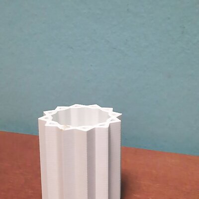Starshaped vase simple