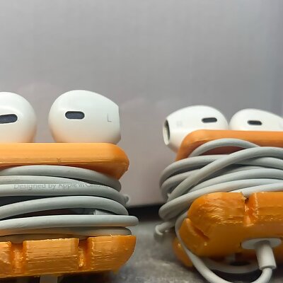 Earphone cable holder