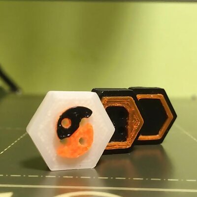 Clothes buttons with Prusa motif