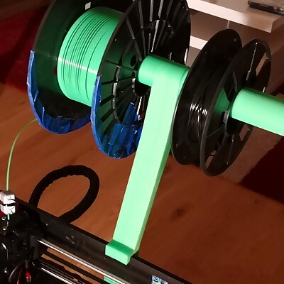 Spool holder for larger spools