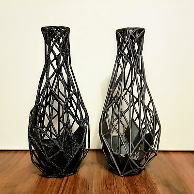 Voronoi Skeleton Vase