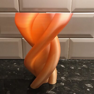 Candy twist vase east to print