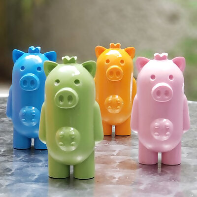 Peer Pig toy pig with udders and crown