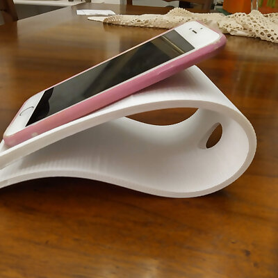 Curvy Phone holder