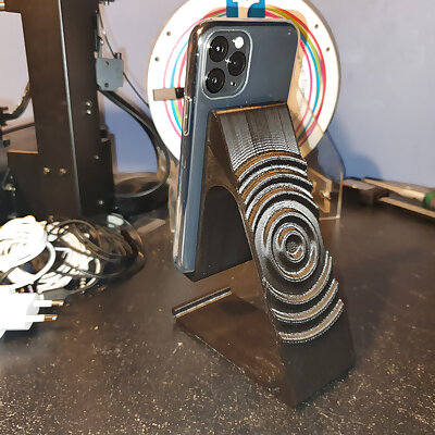 3d printed stand for large format mobile phones