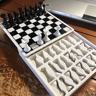 Mini Magnetic Chess Set