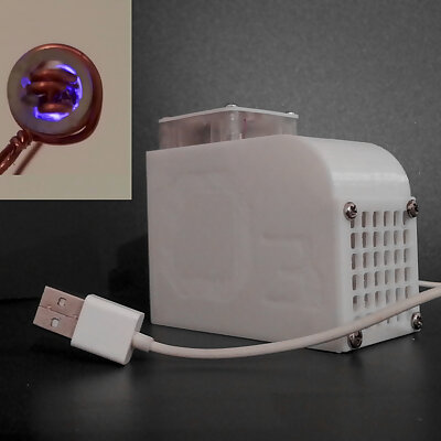 USB ozone generator for sanitizing