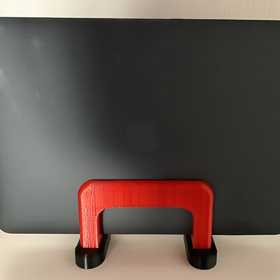 Macbook Pro and Laptop Vertical Stand