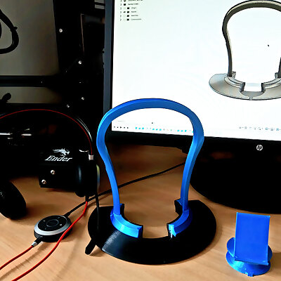 Headphone or Headset Stand tested with Jabra evolve 40