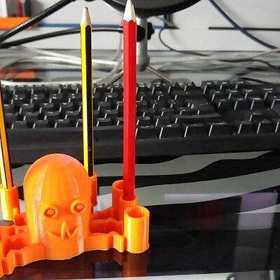 Octopus pen and pencil holder