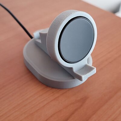 Samsung Galaxy Watch 4 charger stand