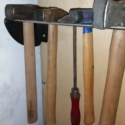 Wall mount for hammers