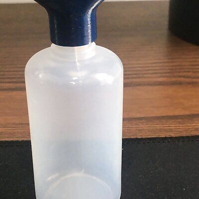 Funnel for small needle tip bottle