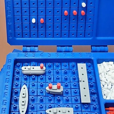 Battleship Game with Storage Case English  Cyrillic