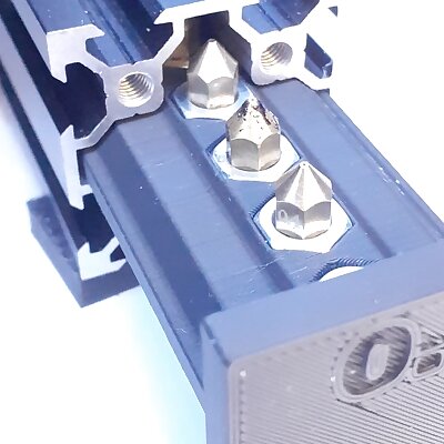 Nozzle Holder InsertEndcap for 40x40 Aluminium V Slot Extrusion