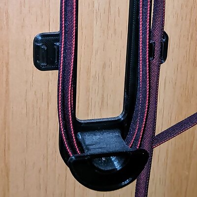 Cable holder with hooks