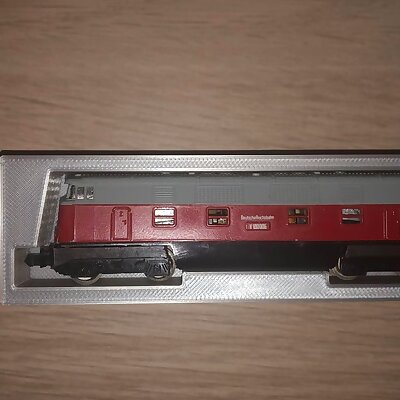 Model train box scale N