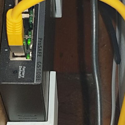 Netgear 8 Port GS108 Switch wall mount
