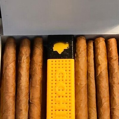 Humidor for cigarello box  Humidor für Zigarelloschachtel