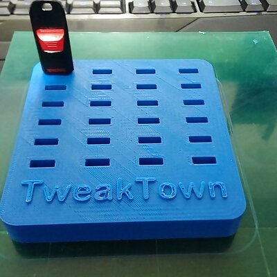 24 slot USB Thumb Drive Organizer with TweakTowncom logo