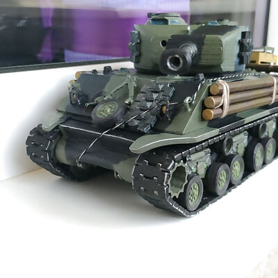 Modified turret with articulated hatches for Sherman Fury