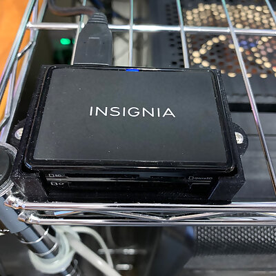 Insignia NSDCR30D3K USB 30 Advanced Memory Card Reader Holder