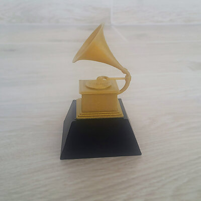 Granny Music Award statuette