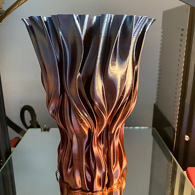 Josef Prusas Fluid Vase