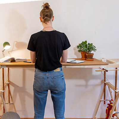 Kochlöffel  DIY height adjustable table on a budget