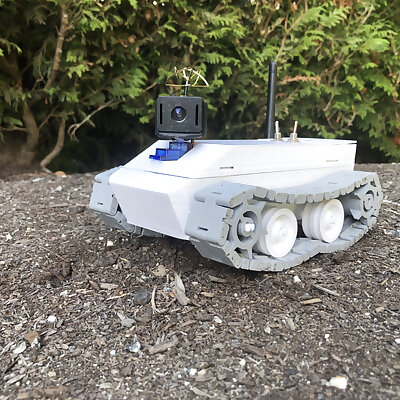 3D Printed Arduino FPV RC Tracked Car With Controller