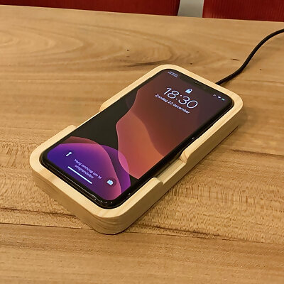 iPhone 11 Pro wireless charging dock