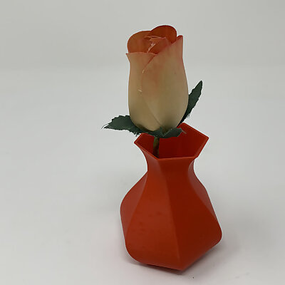 Designing a 3D Printable Hexagonal Twisty Vase using FreeCAD