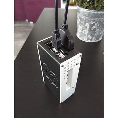 Raspberry Pi 4 case with 25 HDDSSD mount