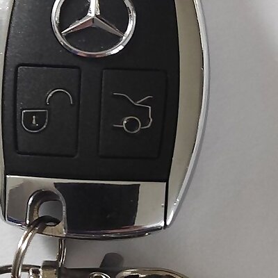 Mercedes logo keychain