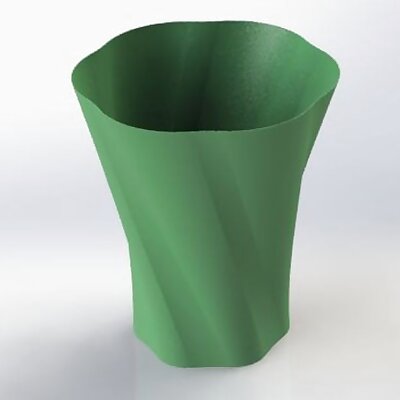 Simple twisted vase
