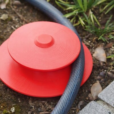 Watering hose guide reel