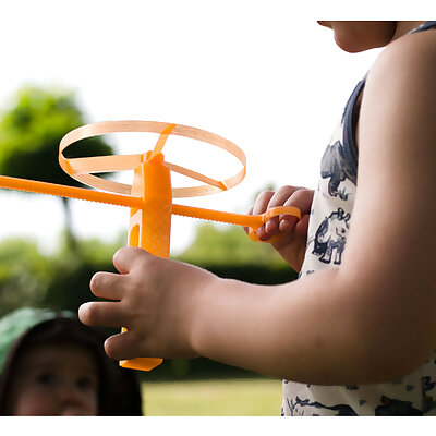 Strong Flying Propeller  Pull Copter for Kids  No supports!