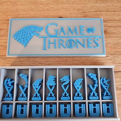 Game of Thrones Chess Set and Box