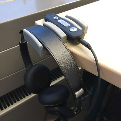 Headset holder for desk top