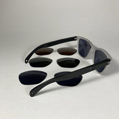 Sunglasses printed with supports