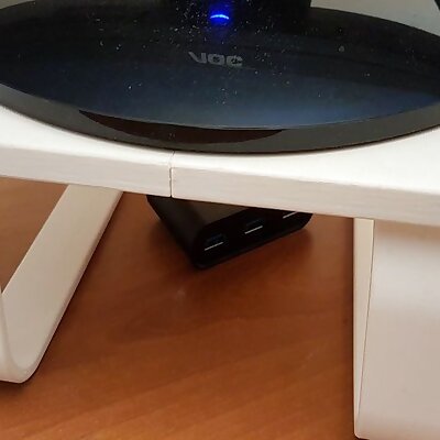 Small PC Screen Table