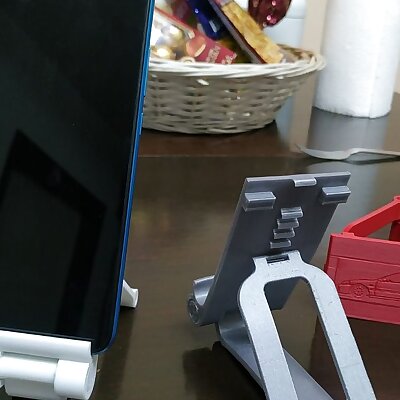 adjustable folding phone stand