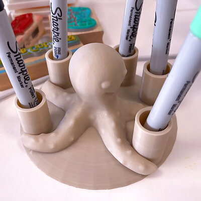 Octopus pen holder