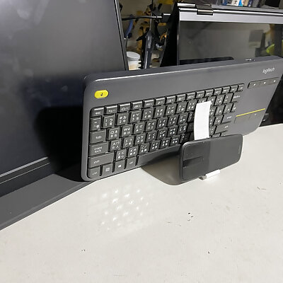 Laptop Stand with gravity lock mechanism