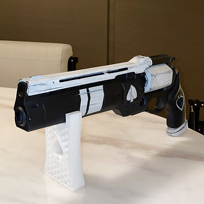 Ace of Spades Gun Stand from Destiny