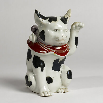 Porcelain figure of a kitten
