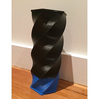 twisty vase