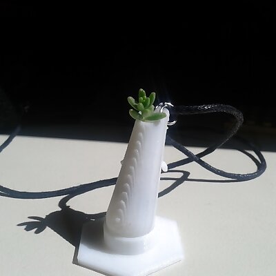 Wearable planter vase stand